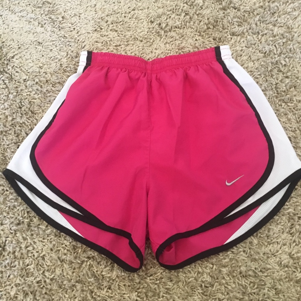 XS Nike Dryfit Shorts Pink & Black